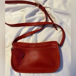 Vintage Coach G7D 9031 Red “Wendie” Crossbody
